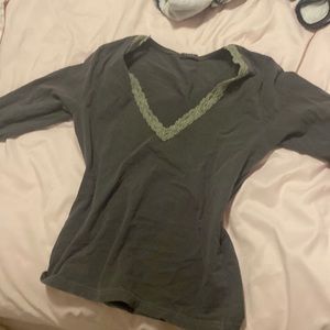 Brand Mellville grey and green laced top